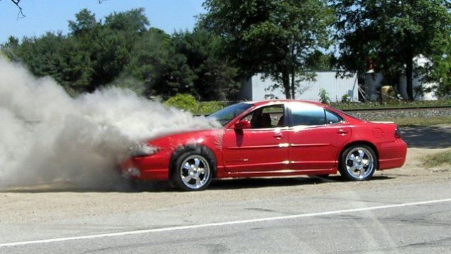 steaming-car